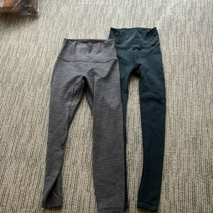 Lululemon leggings prob size 2 and 4